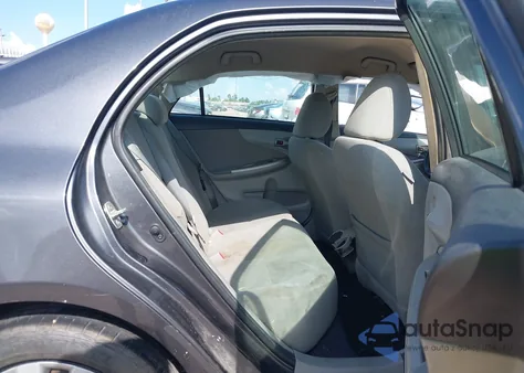 2013 Toyota Corolla Le z USA, uszkodzony, nr VIN 5YFBU4EE1DP133404